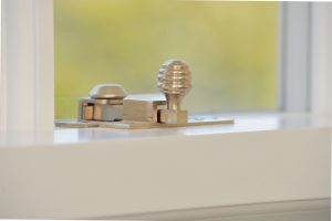 Reeded sash fastener