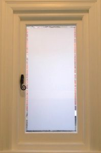 Satin obscured glass with clear border casement window